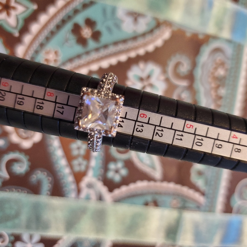 CZ ring - Picture 2 of 3